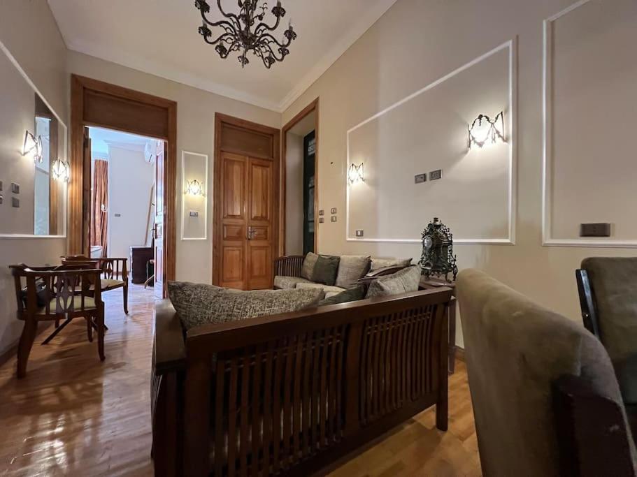 Authentic 3Br Apartment In Downtown, Cairo Exterior photo