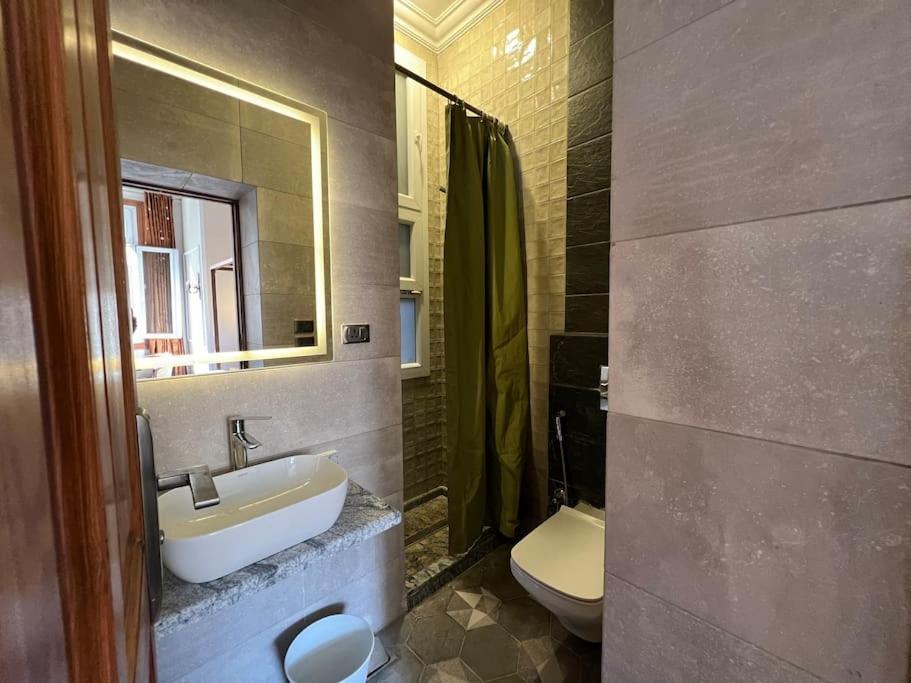 Authentic 3Br Apartment In Downtown, Cairo Exterior photo